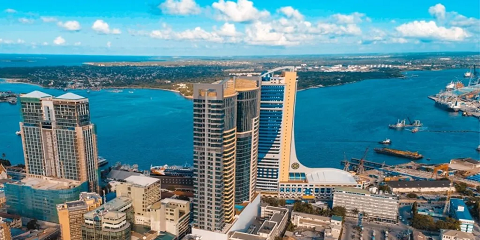 4 روز خصوصی لوکس سافاری میکومی و تعطیلات ساحل زنگبار از دارالسلام (2026 - 2027)