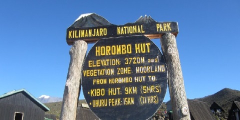 5-tägiger luxuriöser Kilimandscharo-Aufstieg in der Gruppe über die Marangu-Route von Arusha in Tansania (2026–2027)