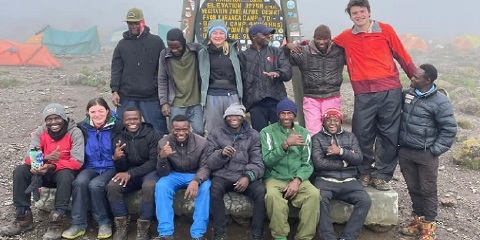 6-tägige Gruppenbesteigung des mittelschweren Kilimandscharo über die Umbwe-Route von Moshi in Tansania (2026–2027)