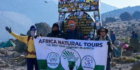 11 Days Machame Route Kilimanjaro Hiking and Group Luxury Safari from Moshi in Tanzania