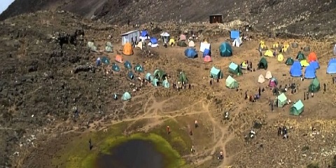 Tanzaniyadagi Dar Es Salaamdan Marangu yo'nalishi bo'yicha 6 kunlik hashamatli Kilimanjaro toqqa chiqishi (2026 - 2027)