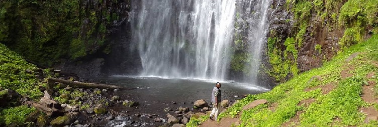 Trips in Materuni waterfalls Cultural tour + Chemka hot spring (Kikuletwa hot spring)