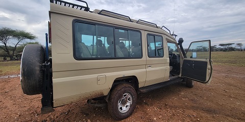 Hiking Kilimanjaro Pribadi 10 Hari, Safari Kelas Menengah di Tanzania dan Liburan Zanzibar dari Dar Es-Salaam (2026 - 2027)