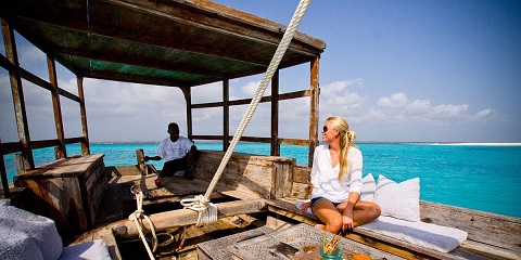 'আমি যোৱাৰ আগতে তেখেতে কৈছিল যে তেখেতে 'জাঞ্জিবাৰ'ৰ নুংৱিৰ পৰা ক্ৰুজ আৰু সূৰ্যাস্তৰ ভ্ৰমণ (২০২৬ - ২০২৭)