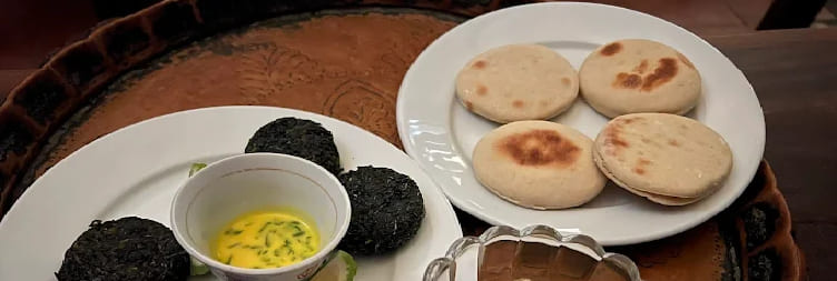 ემერსონი ჰურუმზის ტრადიციულ ჩაის ცერემონიალზე მოგზაურობაზე