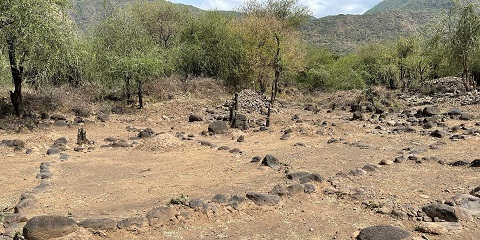 1 Dinten Pribadi Engaruka Situs Sejarah Perjalanan Dinten ti Karatu, Tanzania