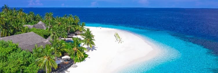 Кендва пляж маҗаралары