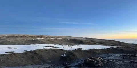 Trek Bajet Kumpulan Laluan Kilimanjaro Umbwe 6 ​​Hari dengan Kem Kosovo