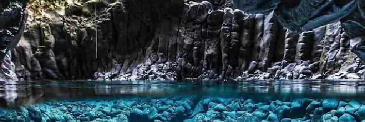 クザ洞窟半日ツアー