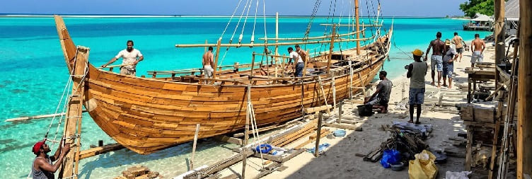 Full-Day Local Boatbuilding and Fishing Village Tour in Nungwi