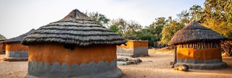 地元の村ツアーと自然遊歩道