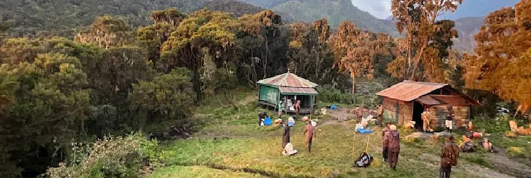 John Matte Hut to  Bujuku Hut