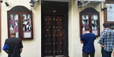 Halfdag privaat Freddie Mercury House-toer in Stone Town, Zanzibar (2026 - 2027)