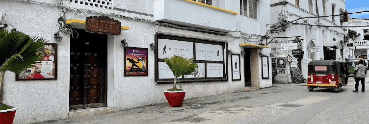 Экскурсия по месту рождения Фредди Меркьюри