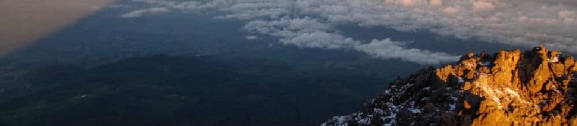 Saddle Huts – Socialist Peak (4562m) – Miriakamba Huts (2500m)