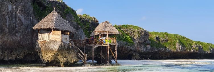 מטענדע ביטש טור