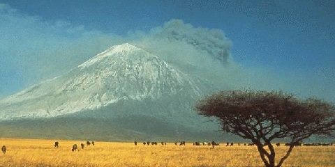 Excursão privada de caminhada de 2 dias em Ol Doinyo Lengai saindo de Karatu, Tanzânia (2026 - 2027)