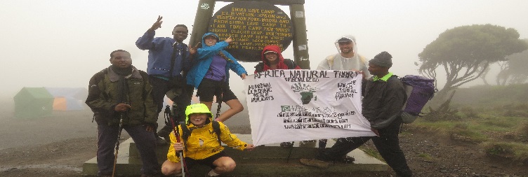 Machame Camp (2835 m) to Shira Cave Camp (3,750 m): 4-6 hours