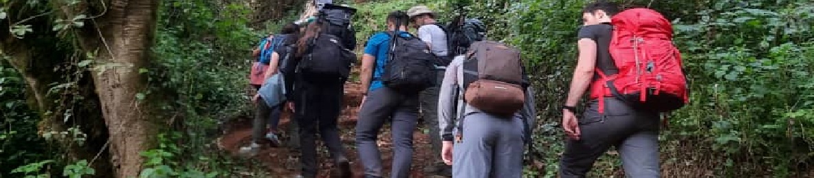 Moshi – Umbwe Gate (1800 m) – Umbwe Cave Camp (2850 m)