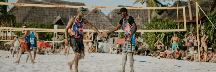 肯杜瓦全日沙滩排球和足球之旅