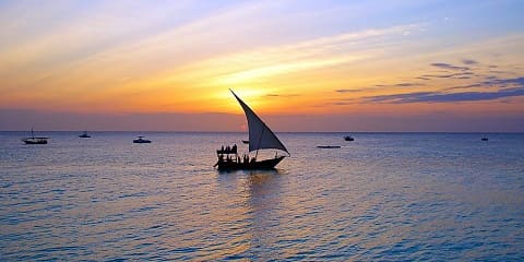 I-Half-Day Private Cruise and Sailing Tour esuka eChwaka eZanzibar (2026 - 2027)