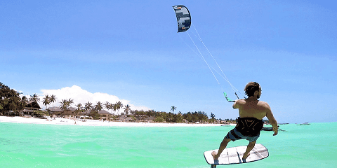 Zanzibardaky Fumba şäherinden ýarym günlük hususy Kitesurfing gezelenji (2026 - 2027)